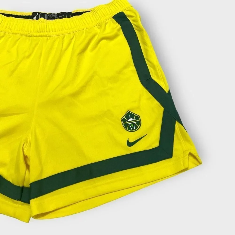 Nike WNBA Seattle Storm Team Issued Basketball Shorts Womens size X-Large Tall